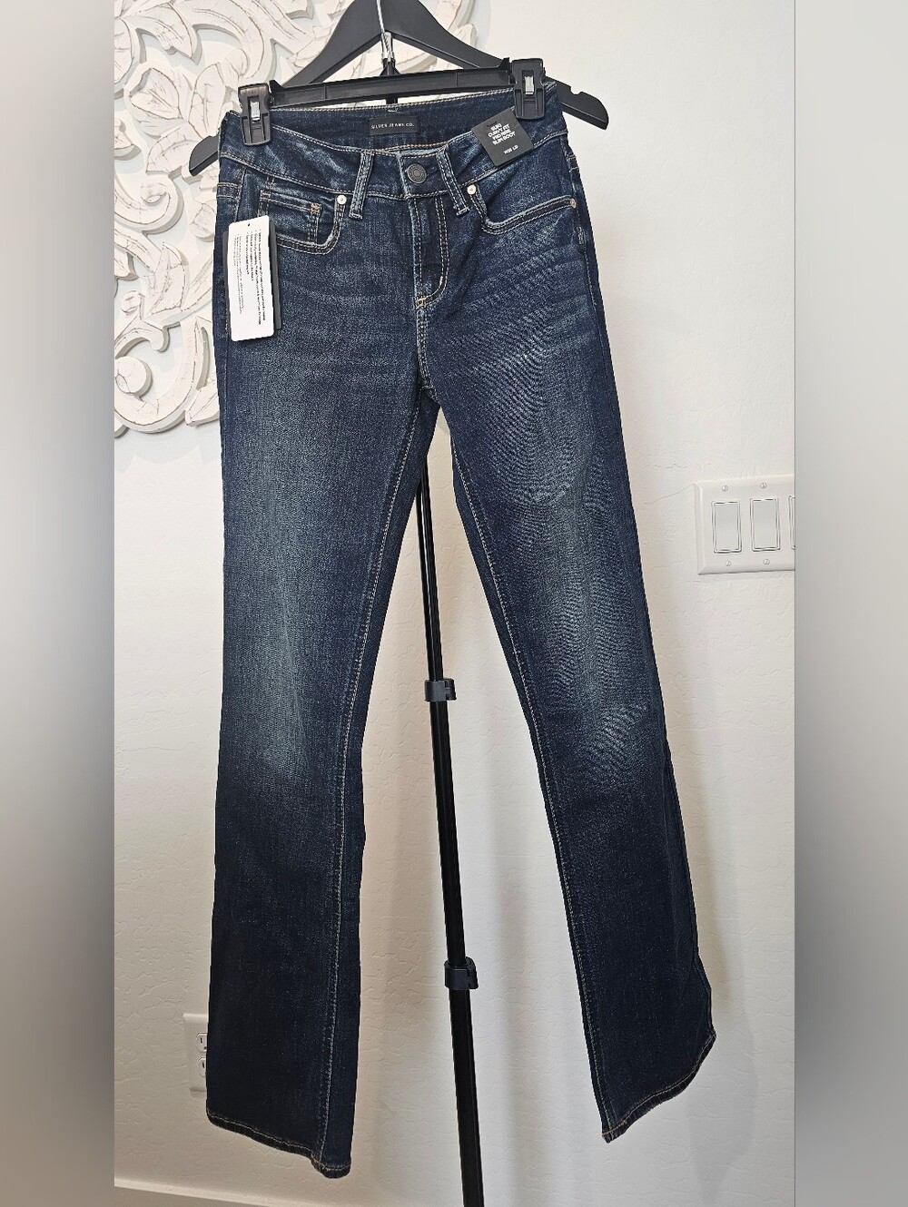 Silver Jeans Dark Blue Denim Boot Cut Women’s Jeans 26 × 31" NWT
